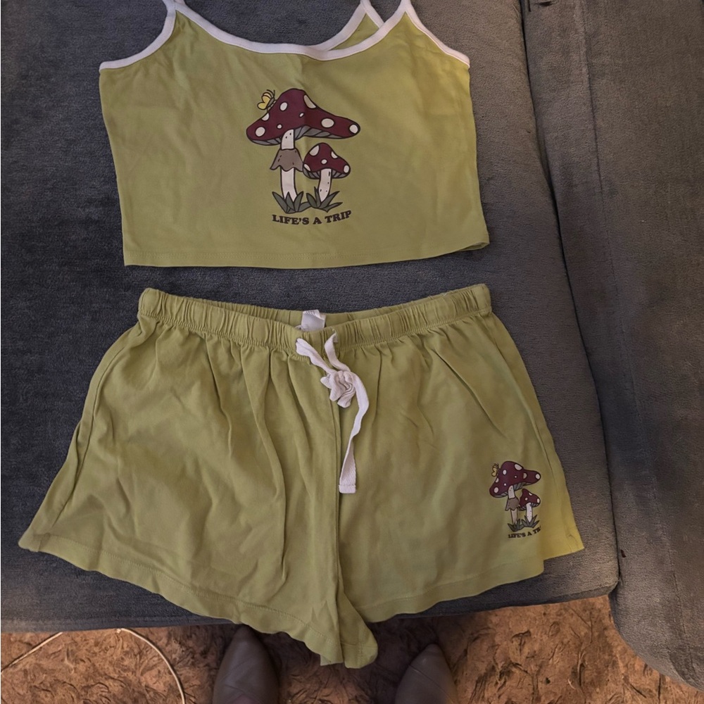 Green Mushroom Print Crop Top and Shorts Set size S